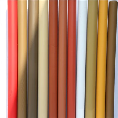 カレンダー加工されたPVC